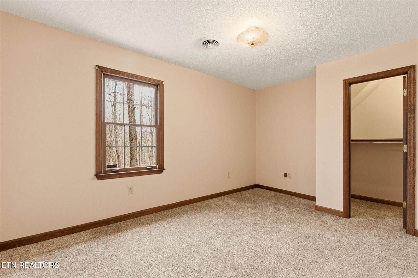 207 Strader Rd, Powell, TN 37849