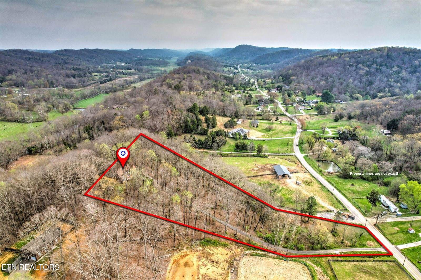 207 Strader Rd, Powell, TN 37849