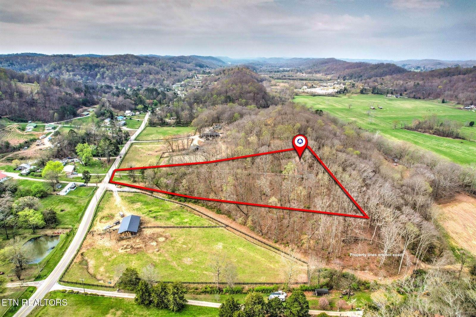 207 Strader Rd, Powell, TN 37849