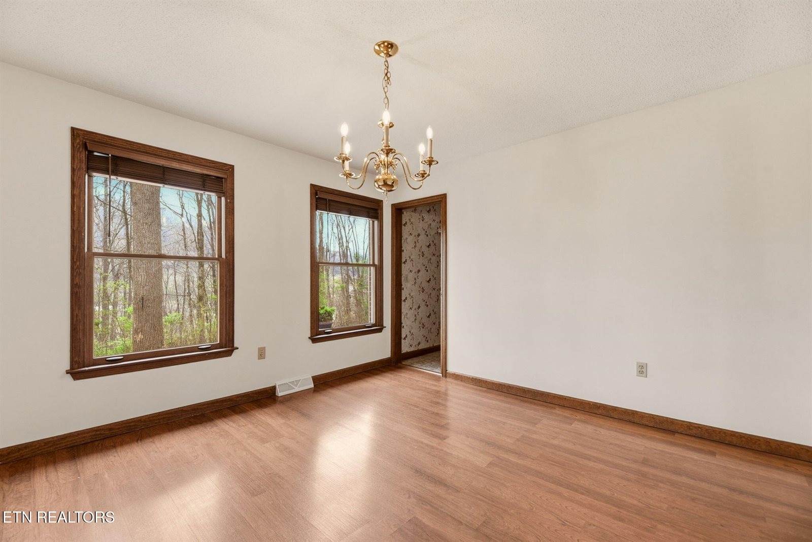 207 Strader Rd, Powell, TN 37849