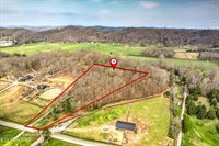 207 Strader Rd, Powell, TN 37849