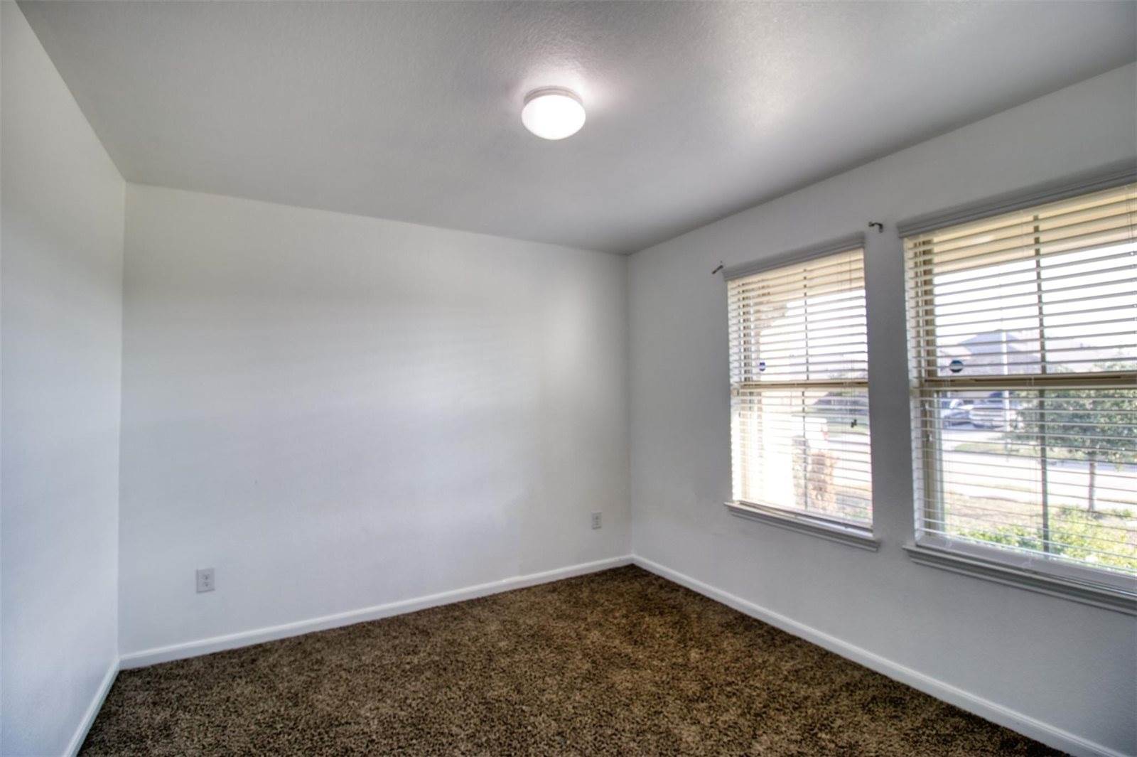 3042 Specklebelly Drive, Baytown, TX 77521