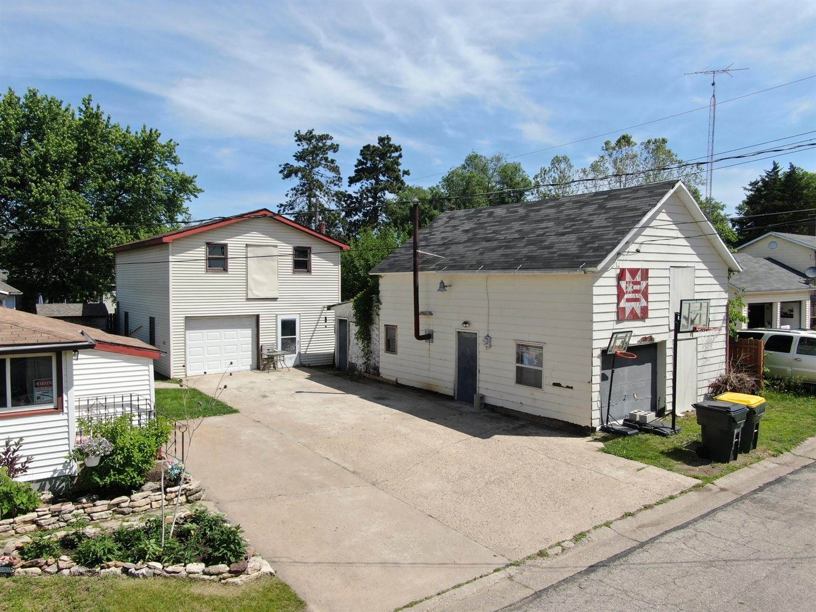 1222 South Wacouta Ave, Prairie Du Chien, WI 53821