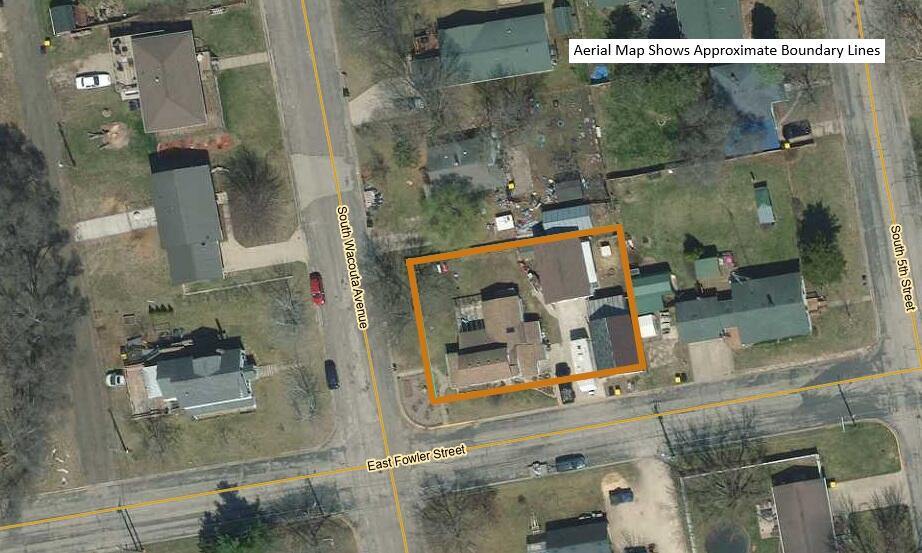 1222 South Wacouta Ave, Prairie Du Chien, WI 53821