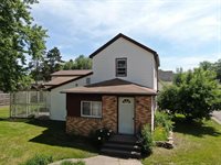 1222 South Wacouta Ave, Prairie Du Chien, WI 53821