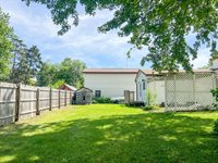 1222 South Wacouta Ave, Prairie Du Chien, WI 53821