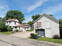 1222 South Wacouta Ave, Prairie Du Chien, WI 53821