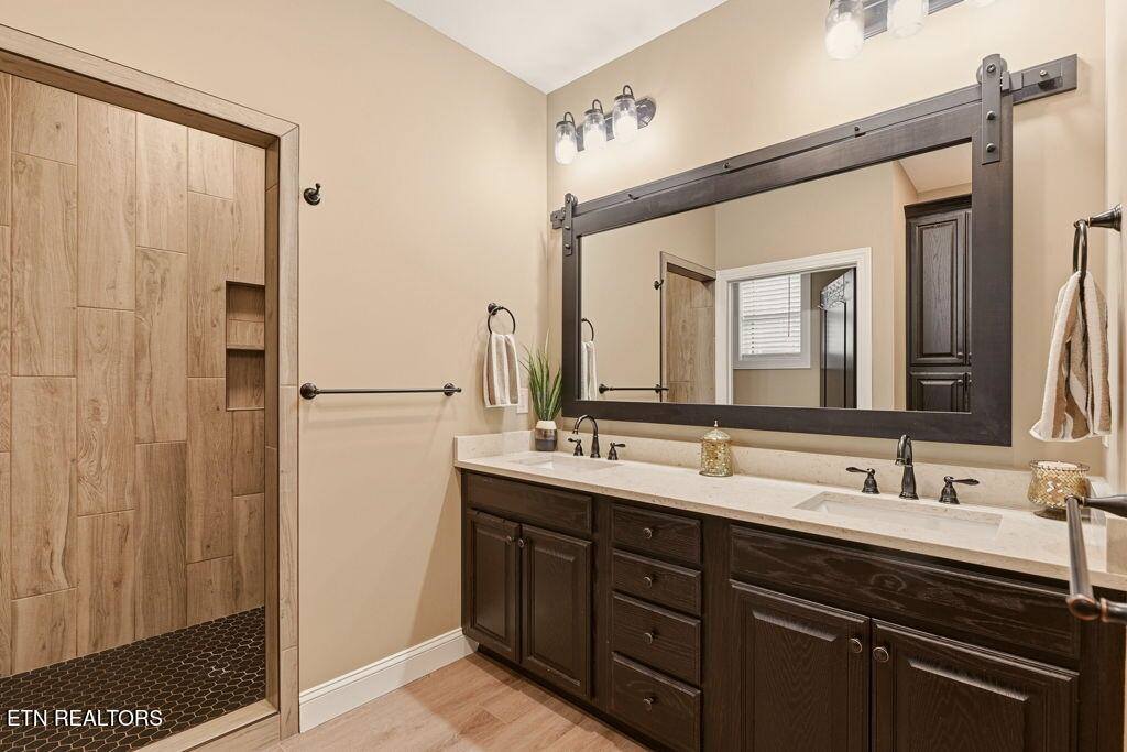 1159 Emory Heights Rd, Lancing, TN 37770