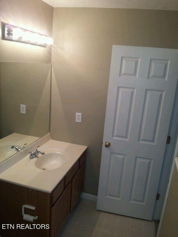 1234 Park Hill, Knoxville, TN 37909