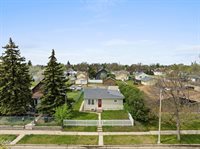815 5th Avenue West, Williston, ND 58801