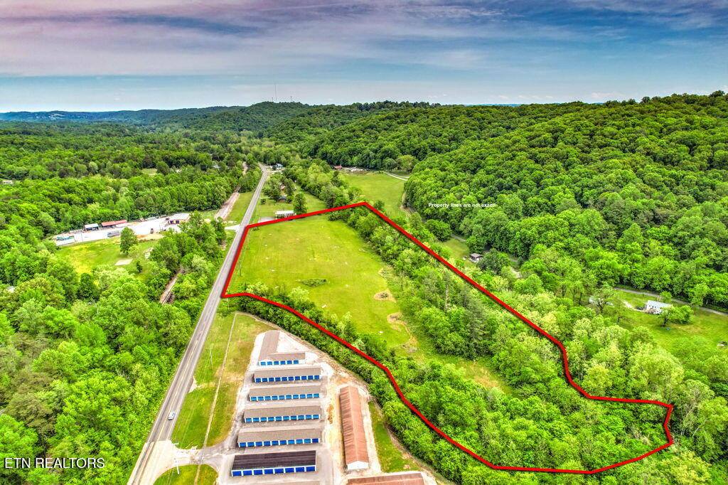 2073 Oliver Springs Hwy, Clinton, TN 37716