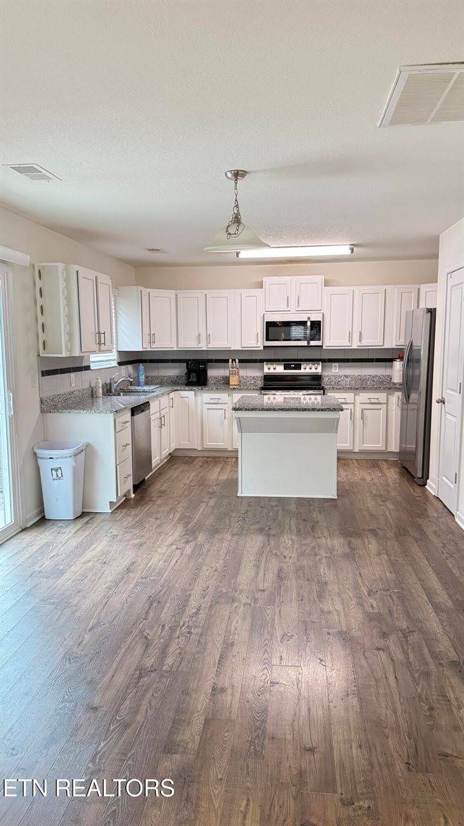 302 Homestead Court, Kingston, TN 37763