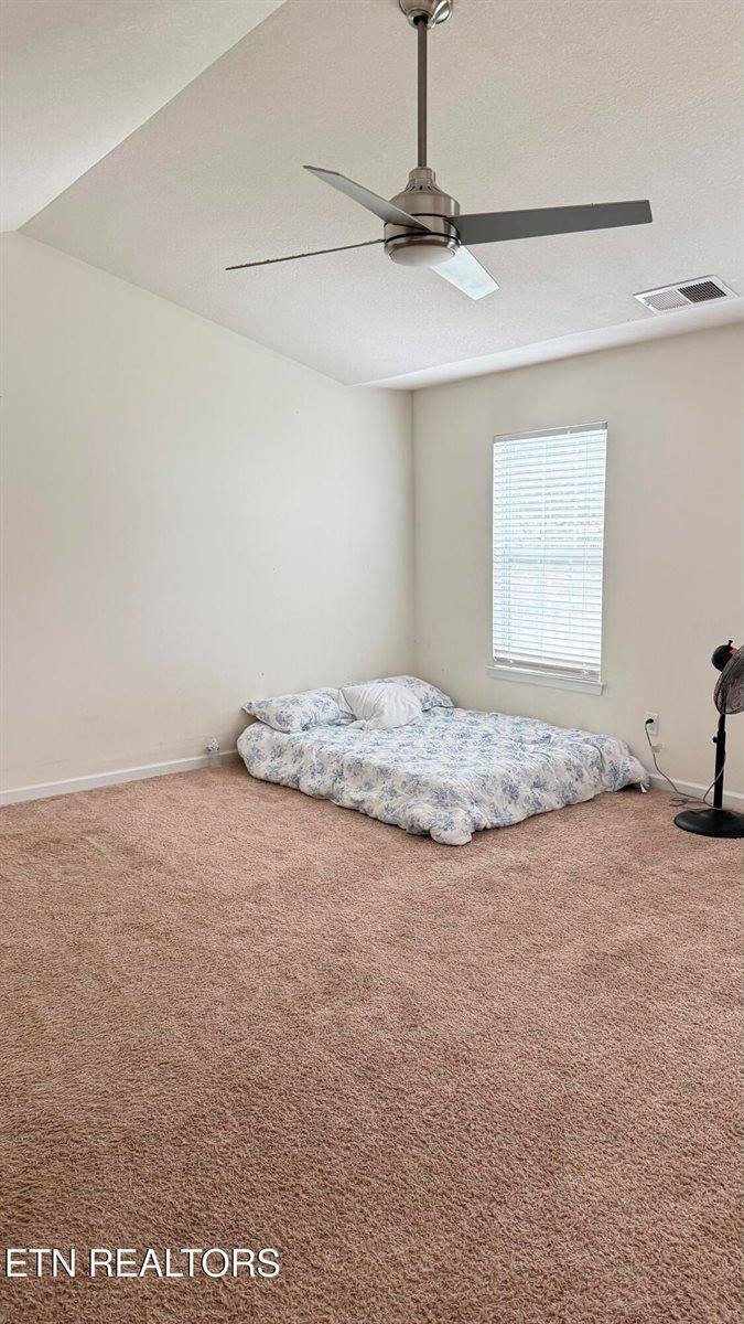 302 Homestead Court, Kingston, TN 37763
