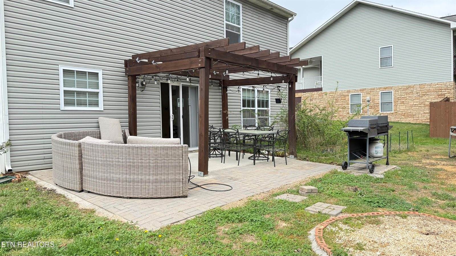 302 Homestead Court, Kingston, TN 37763