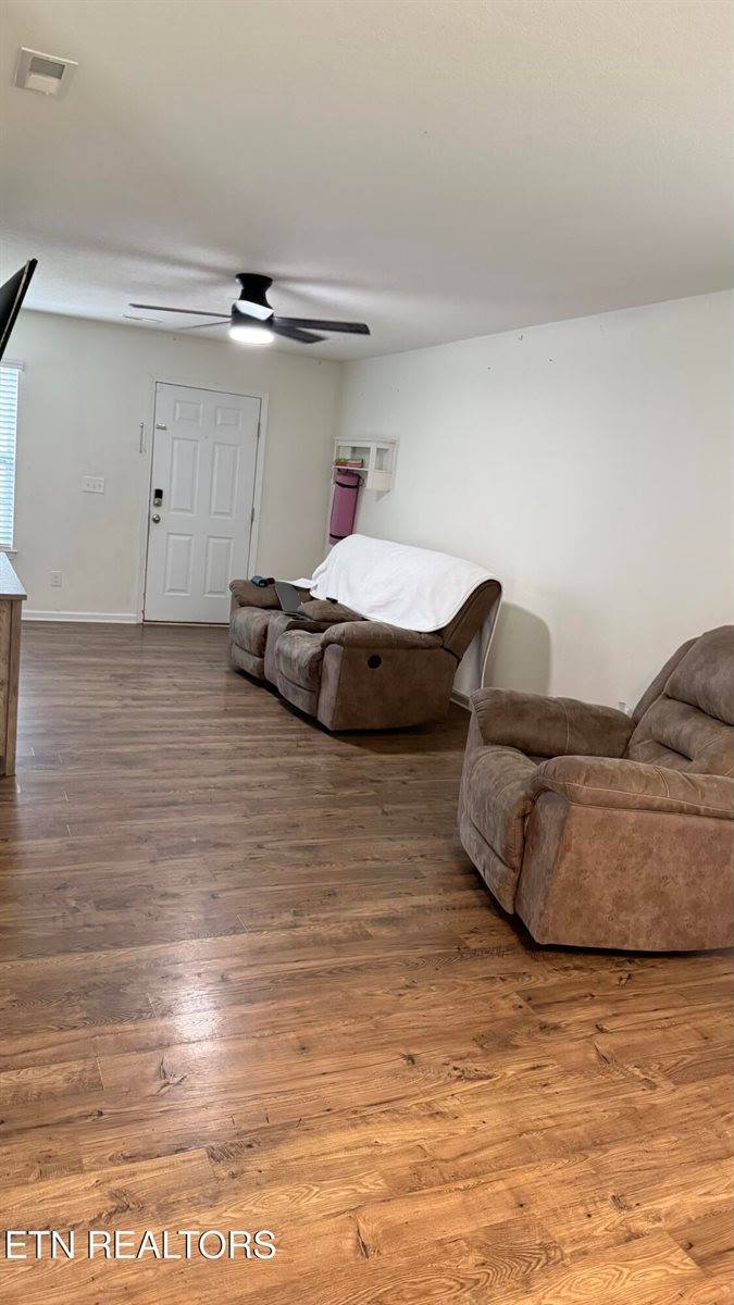 302 Homestead Court, Kingston, TN 37763