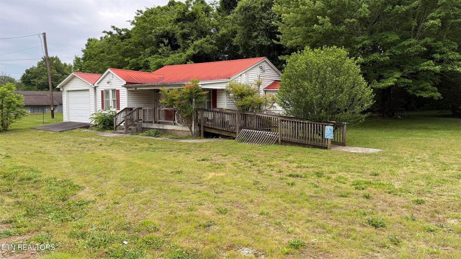 1405 Kingston Hwy, Kingston, TN 37763