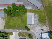 221 Four Park Road, Lafayette, LA 70507