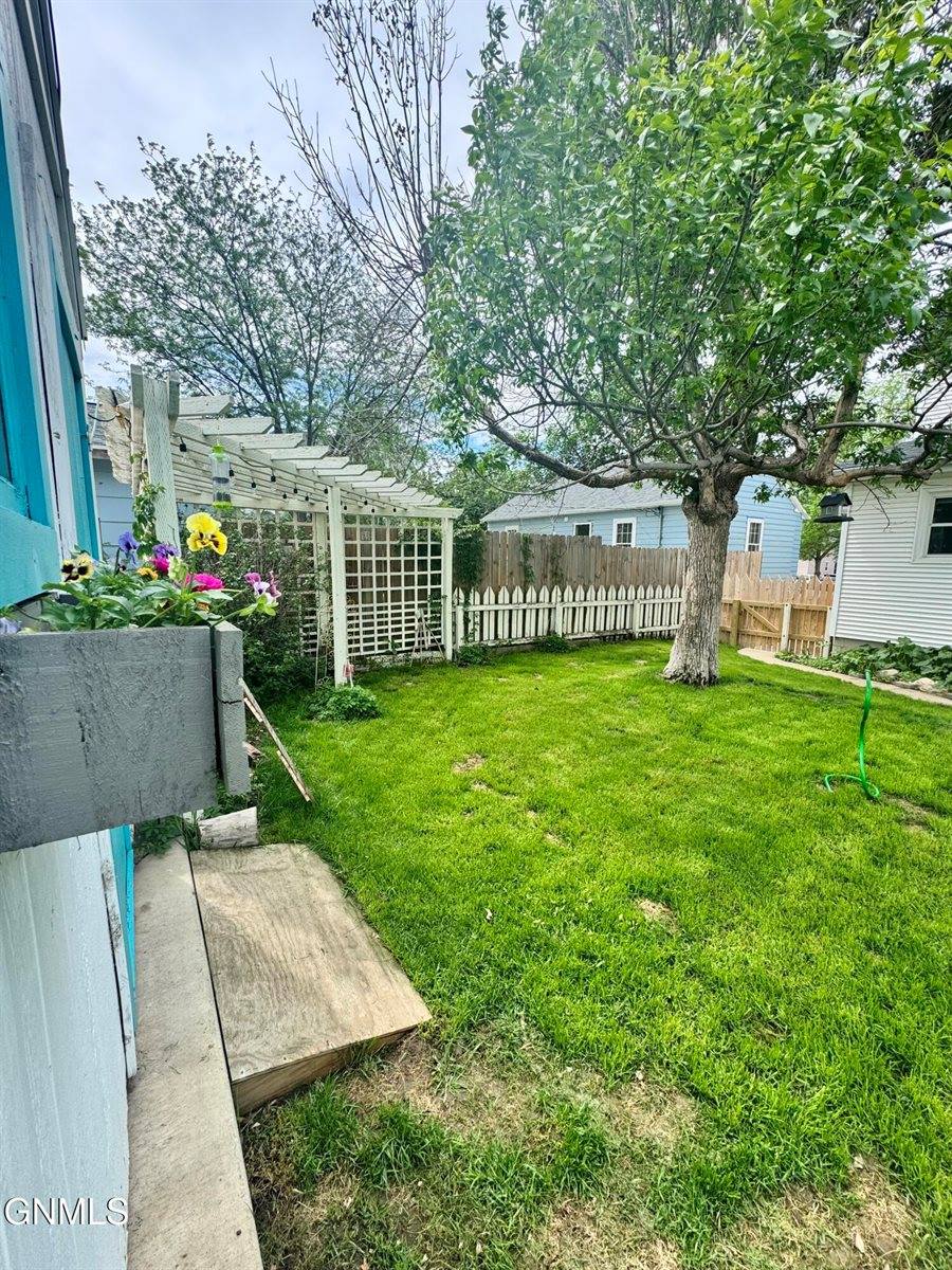814 1st Avenue East, Williston, ND 58801