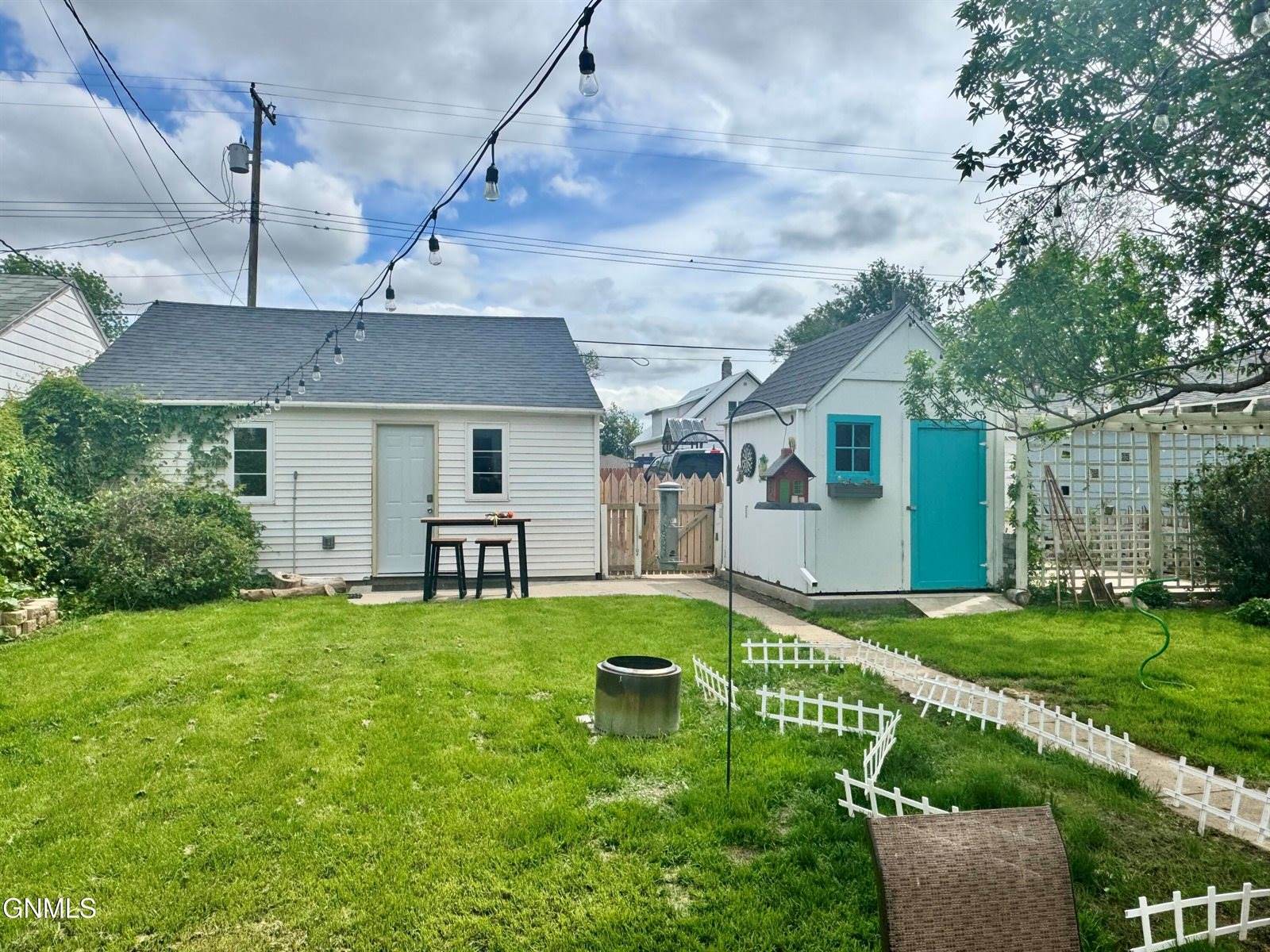 814 1st Avenue East, Williston, ND 58801