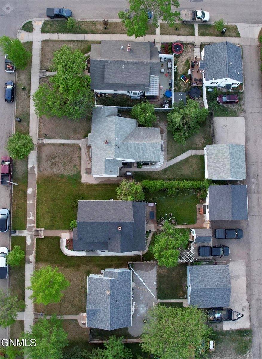 814 1st Avenue East, Williston, ND 58801