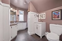 814 1st Avenue East, Williston, ND 58801