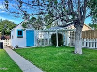 814 1st Avenue East, Williston, ND 58801