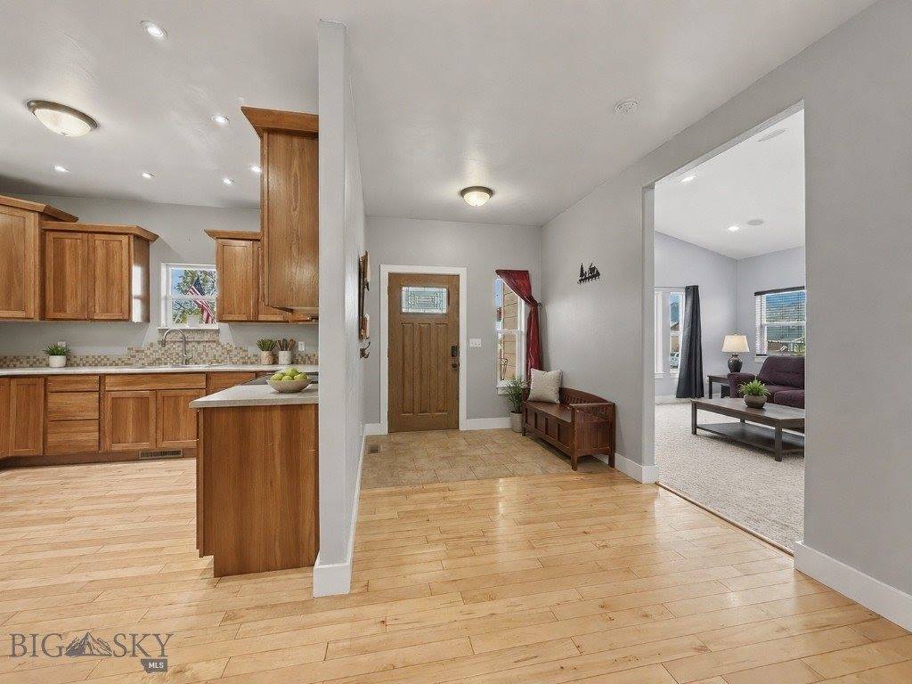 1217 Wildflower Trail, Livingston, MT 59047