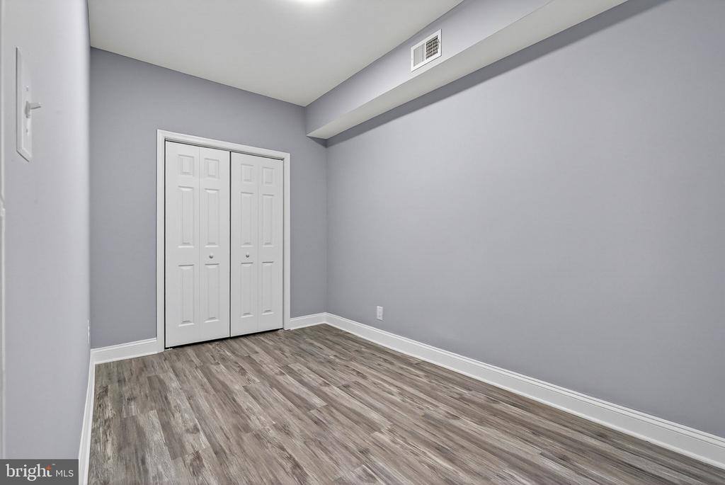 4711 Pennington Avenue, Baltimore, MD 21226