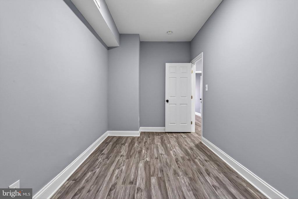 4711 Pennington Avenue, Baltimore, MD 21226