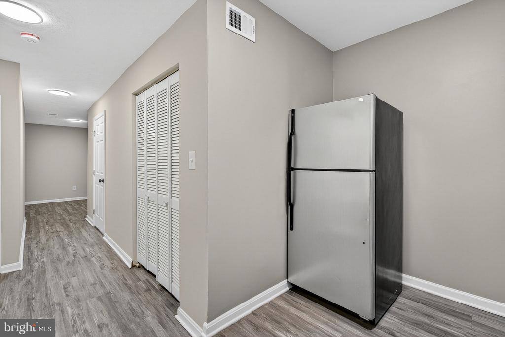 4711 Pennington Avenue, Baltimore, MD 21226