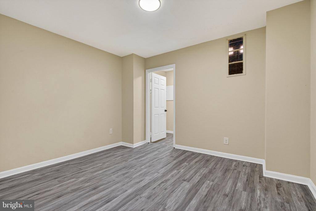 4711 Pennington Avenue, Baltimore, MD 21226