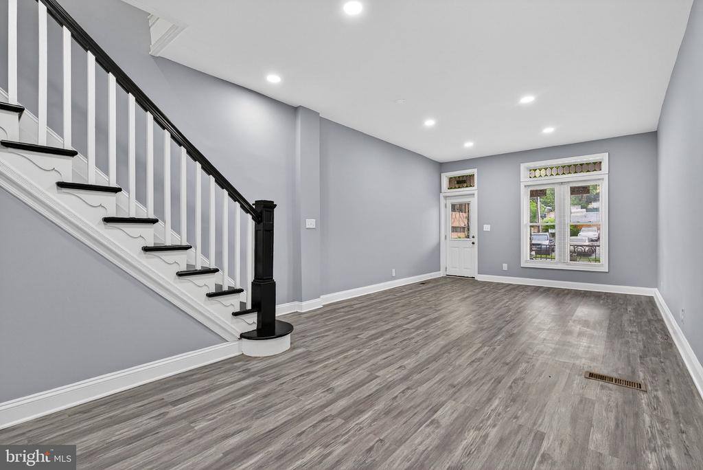 4711 Pennington Avenue, Baltimore, MD 21226