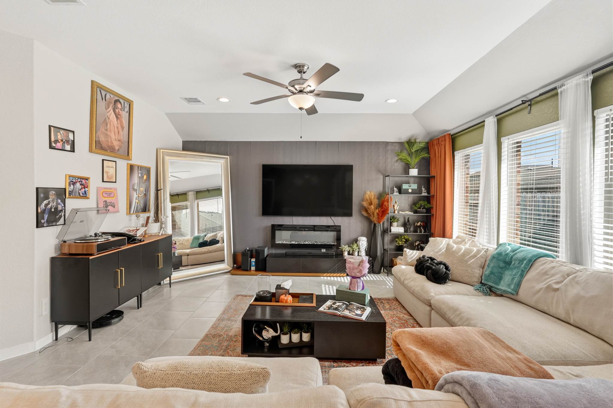 1511 Maple Ridge Dr., Missouri City, TX 77459