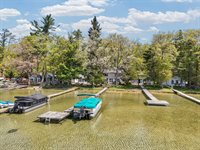 421 Clare Boulevard, Roscommon, MI 48653