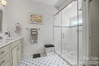 606 Carriage Commons Drive, Hendersonville, NC 28791