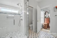 606 Carriage Commons Drive, Hendersonville, NC 28791