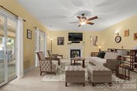 606 Carriage Commons Drive, Hendersonville, NC 28791
