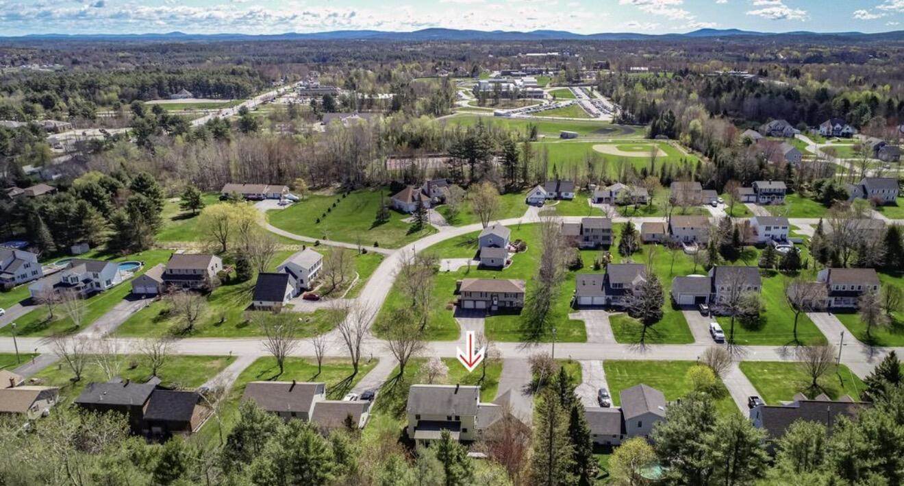 10 Constitution Avenue, Hampden, ME 04444