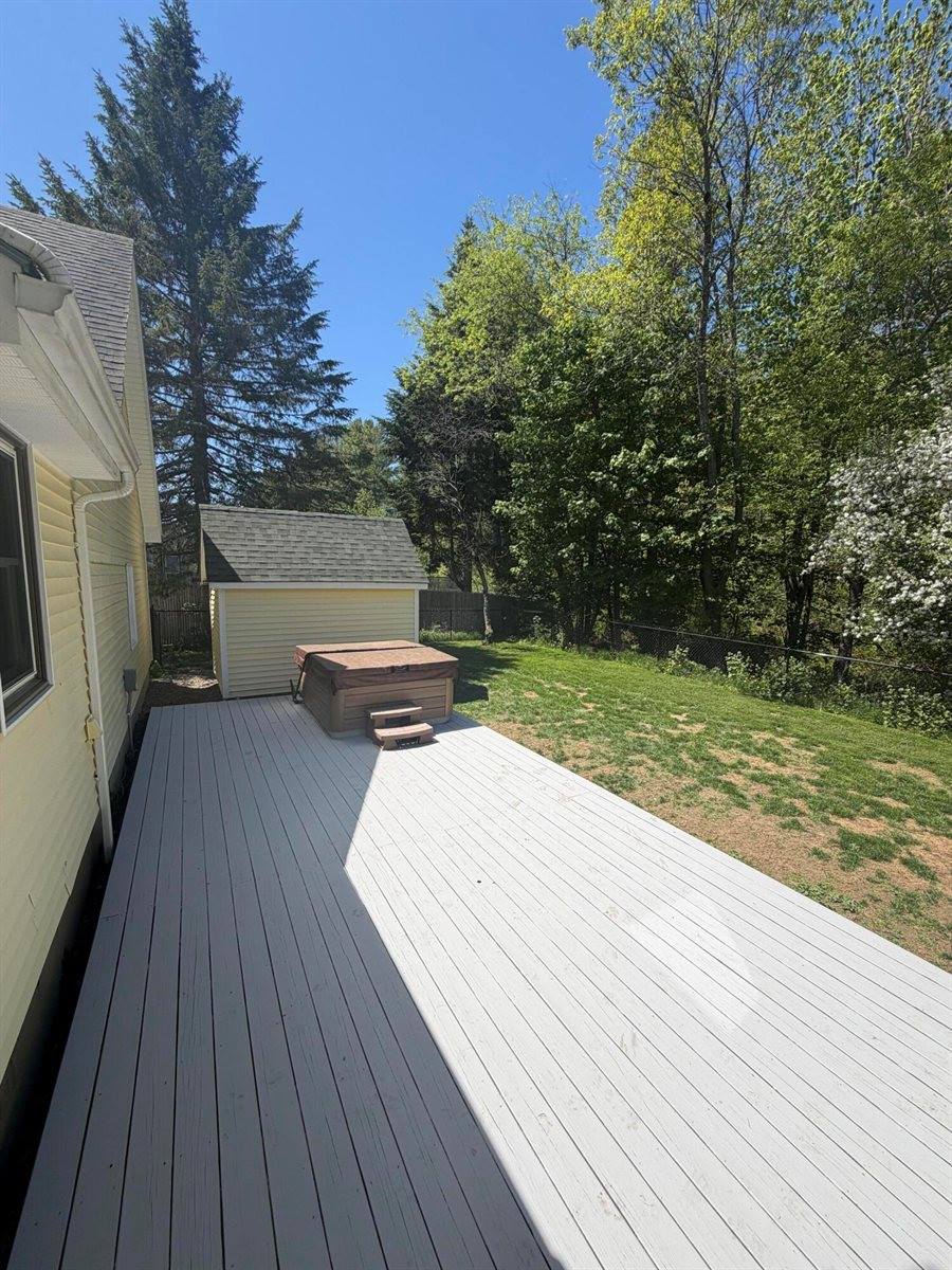 10 Constitution Avenue, Hampden, ME 04444