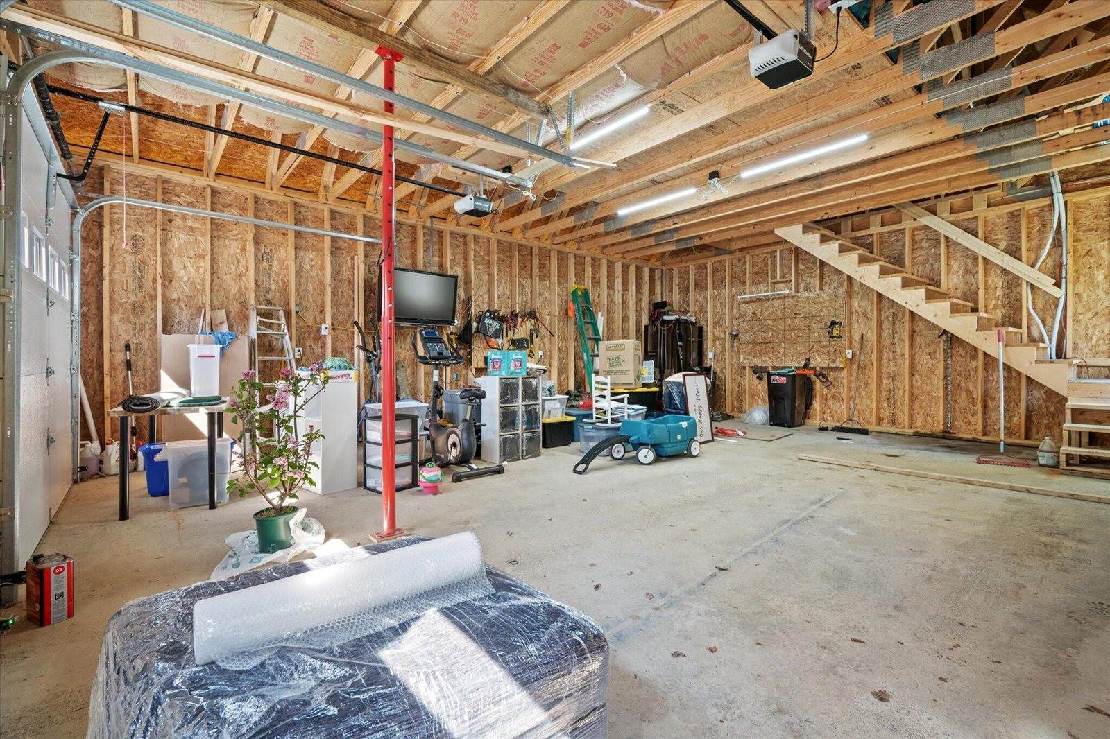 28 Jipson Drive, Lincoln, ME 04457