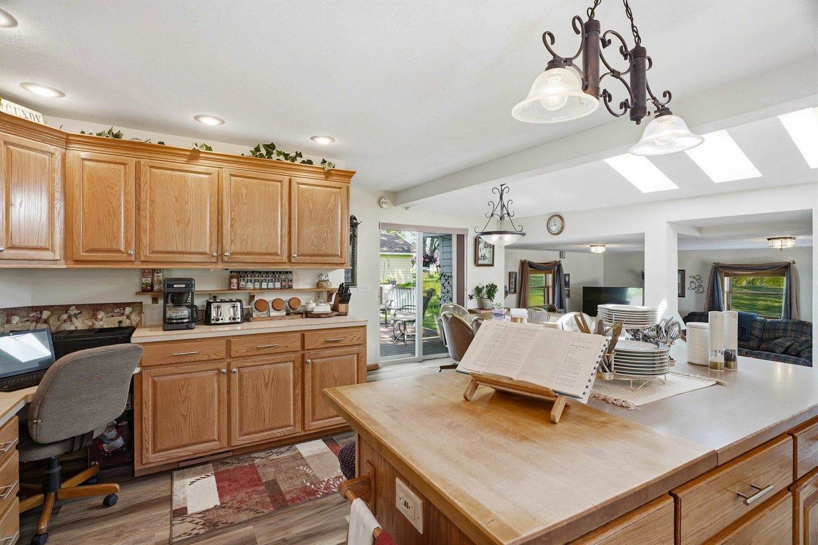 1811 E 4th Street, Marshfield, WI 54449