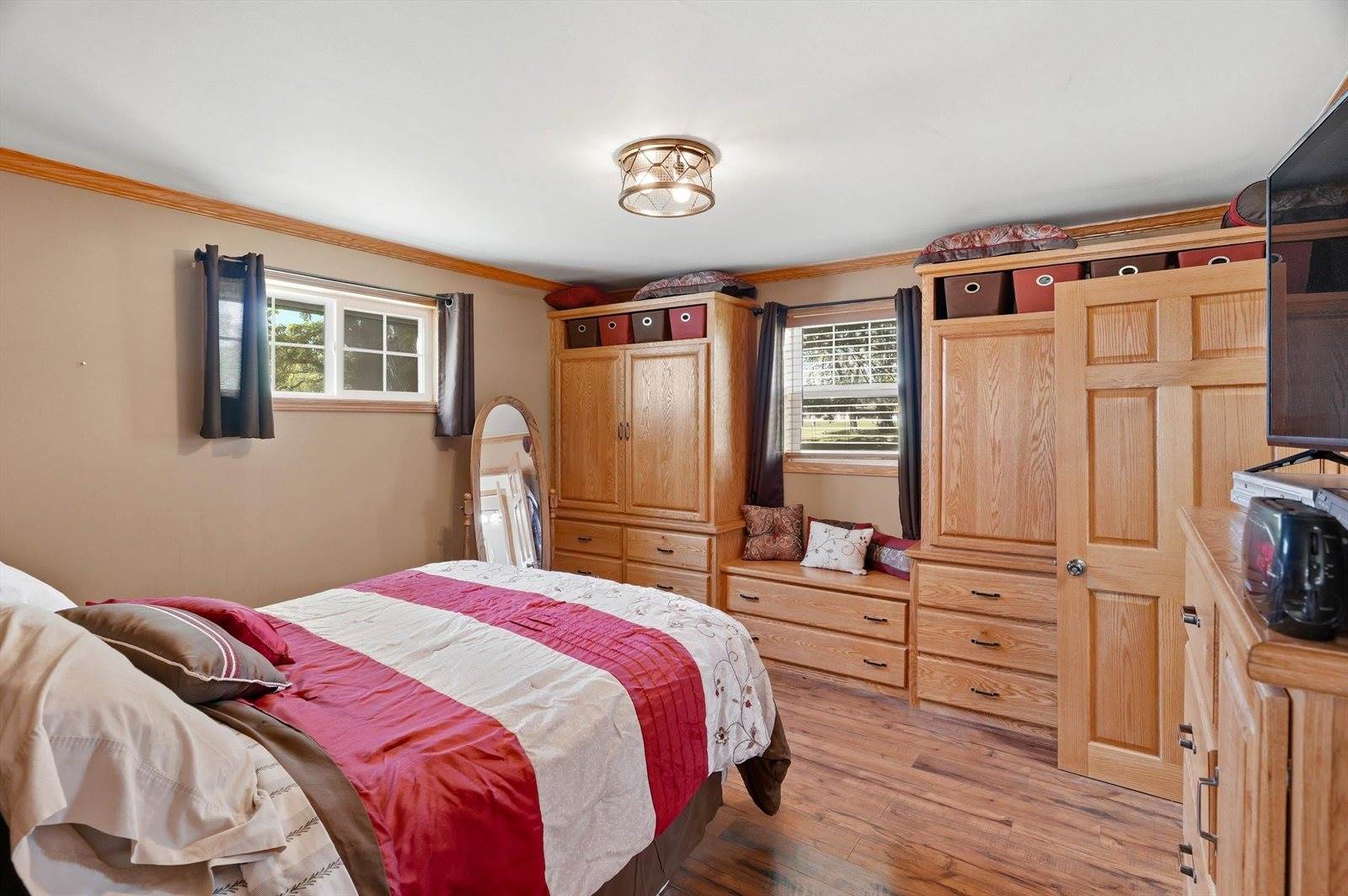 1811 E 4th Street, Marshfield, WI 54449