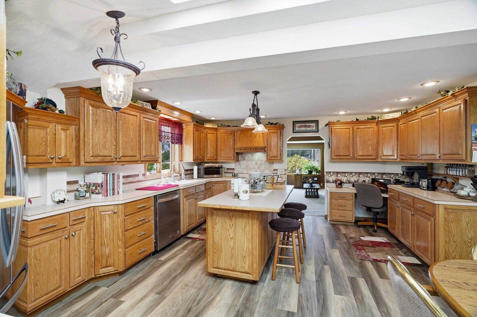 1811 E 4th Street, Marshfield, WI 54449
