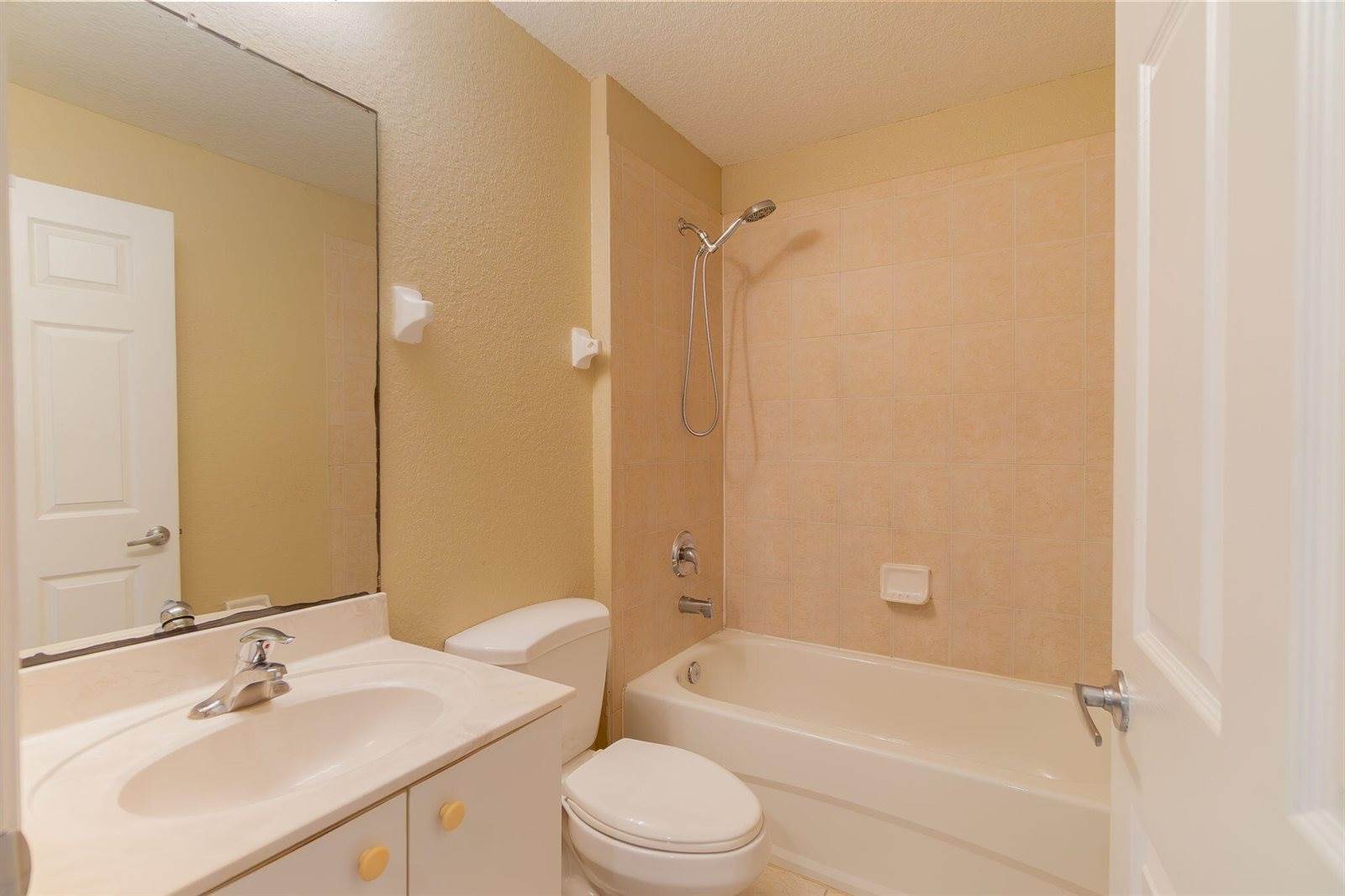 1718 NE 6th Street, Boynton Beach, FL 33435