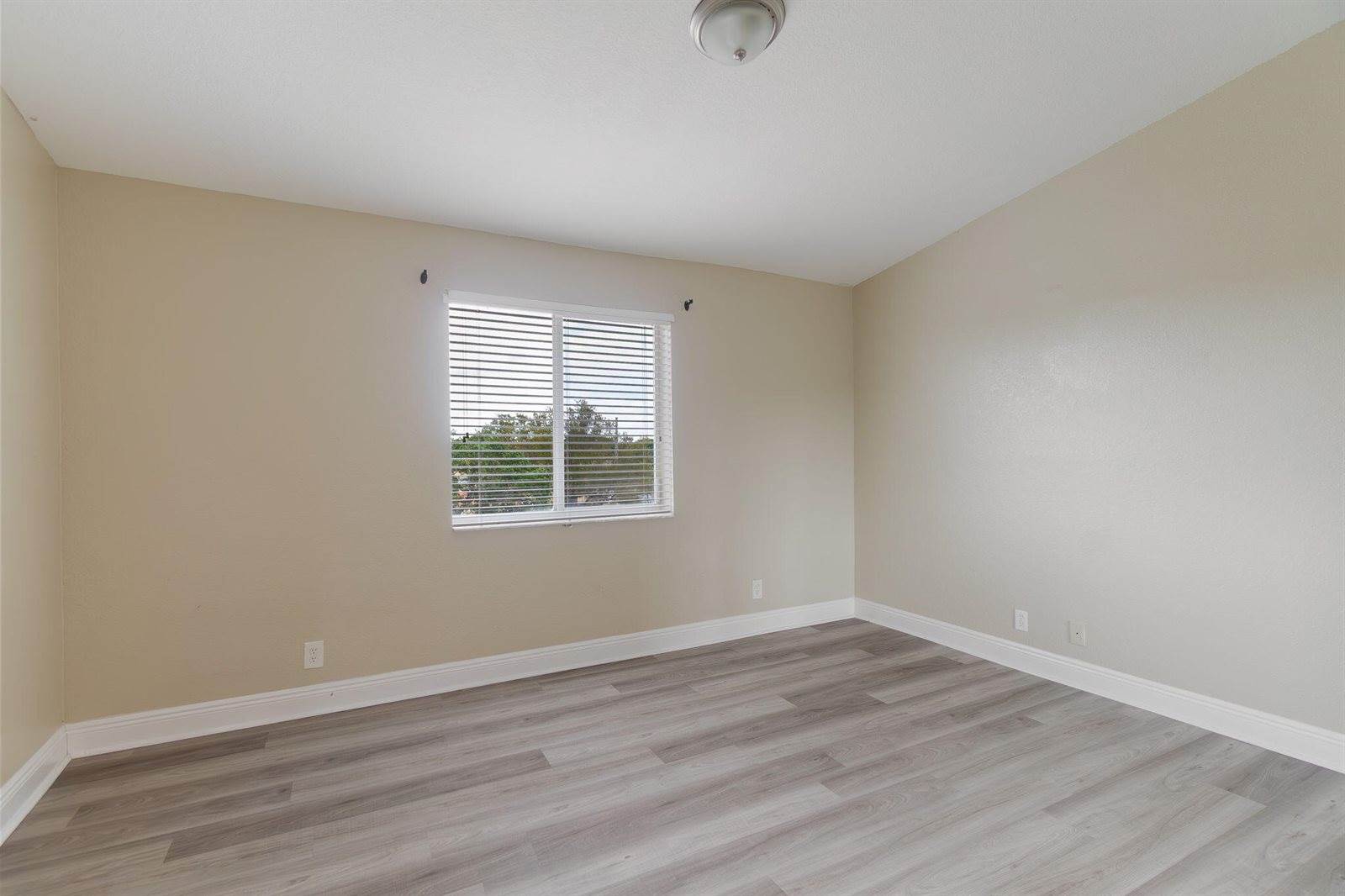 1718 NE 6th Street, Boynton Beach, FL 33435
