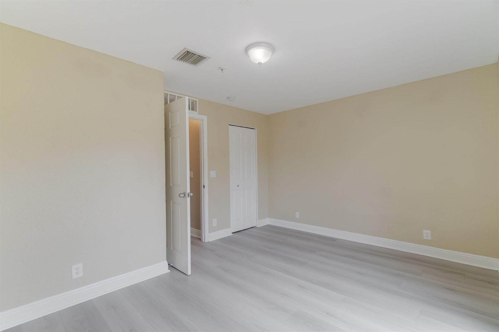 1718 NE 6th Street, Boynton Beach, FL 33435