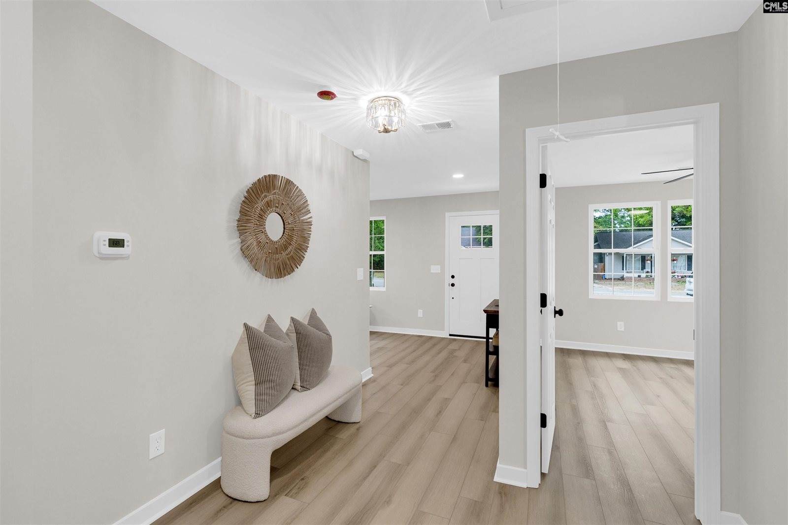 1037 Naples, Cayce, SC 29033