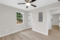 1037 Naples, Cayce, SC 29033