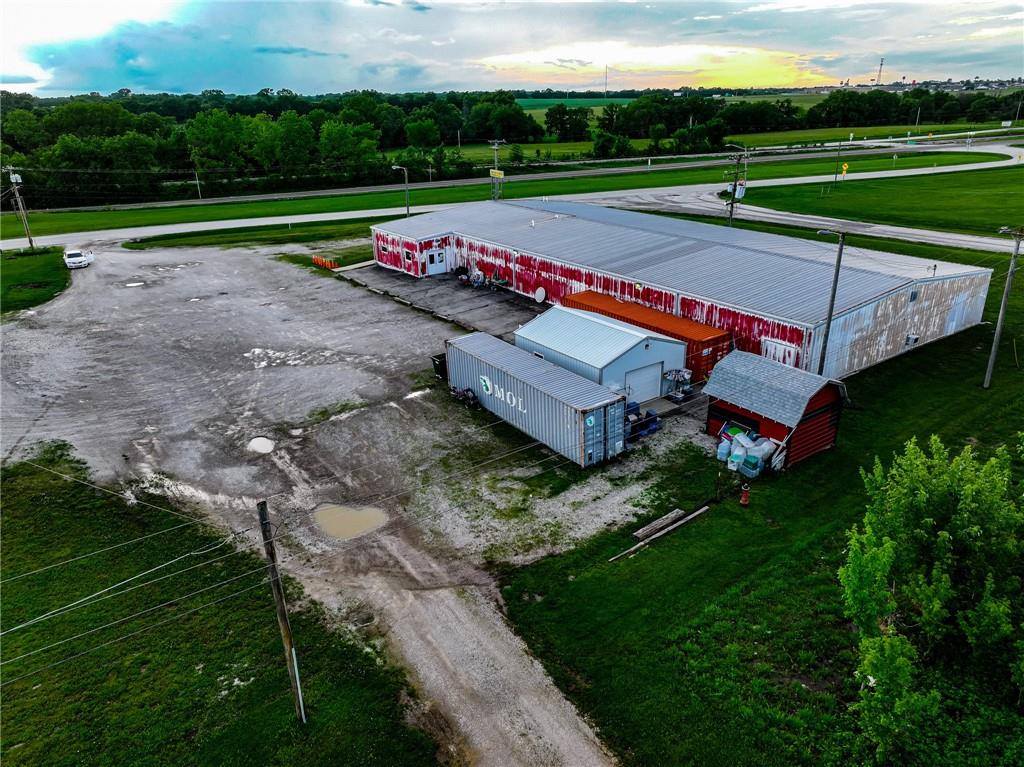 901 South Outer Road, Butler, MO 64730