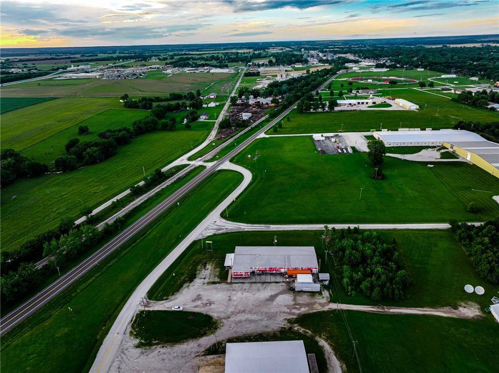 901 South Outer Road, Butler, MO 64730